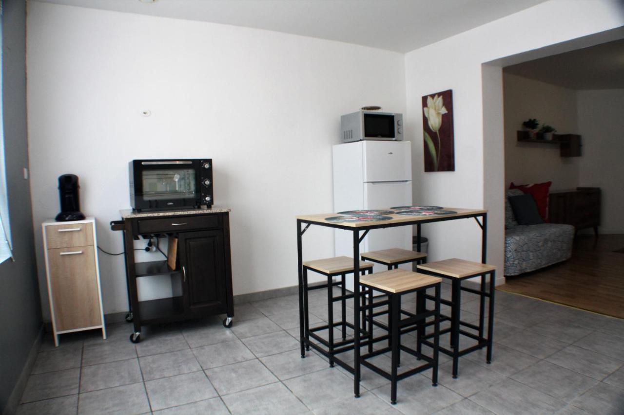 Le Cottage Des Curie Calais Eksteriør billede