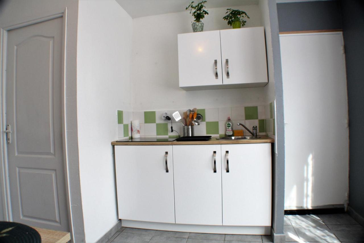 Le Cottage Des Curie Calais Eksteriør billede