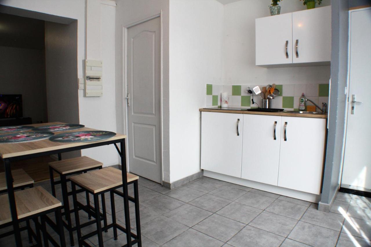 Le Cottage Des Curie Calais Eksteriør billede